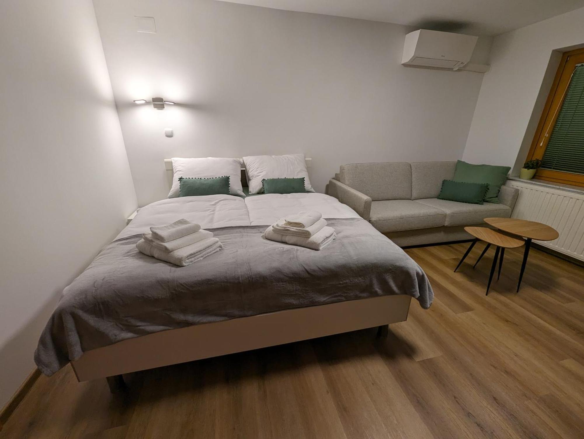 Studio Apartment Velis Radovljica Buitenkant foto