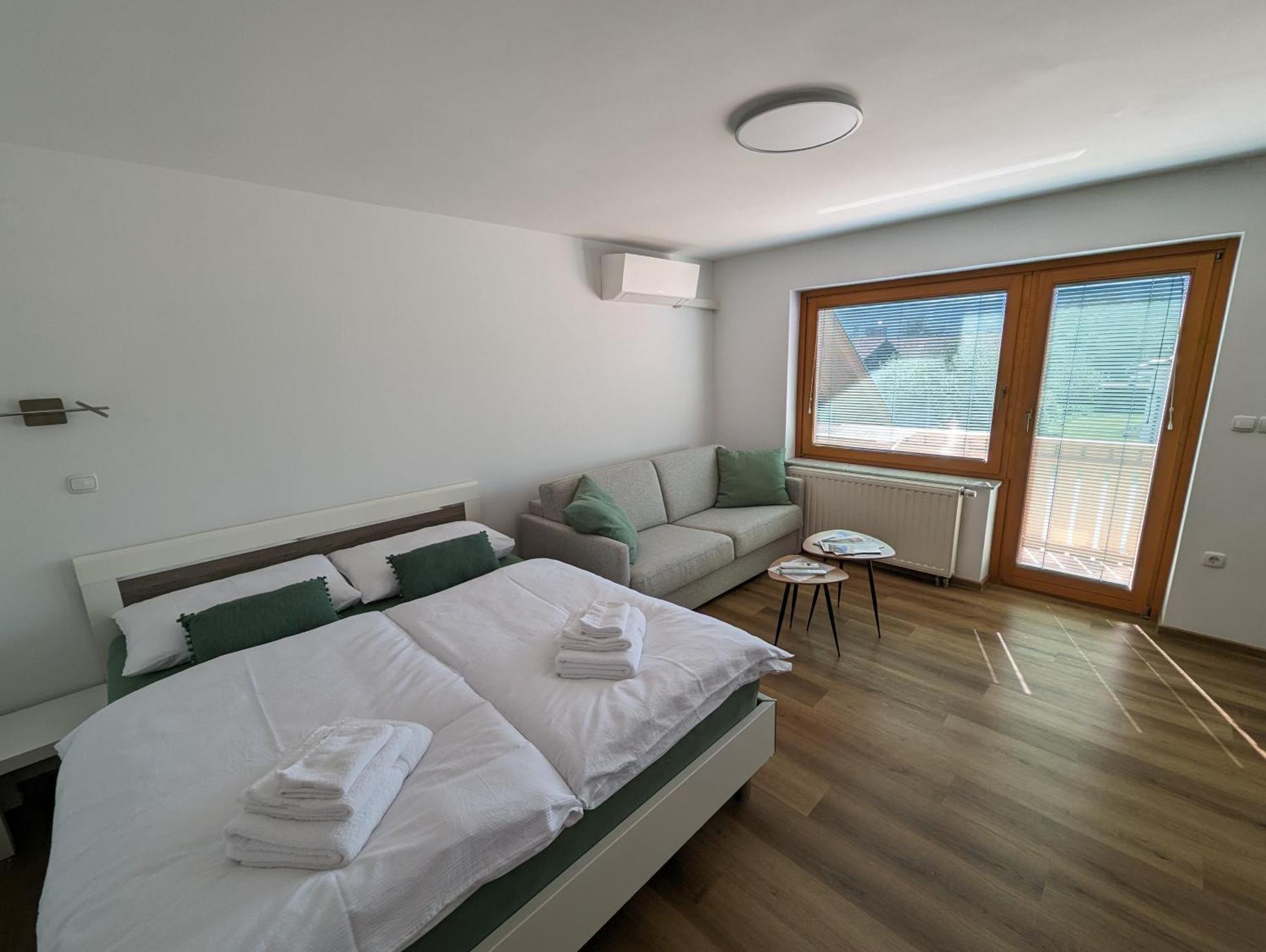 Studio Apartment Velis Radovljica Buitenkant foto